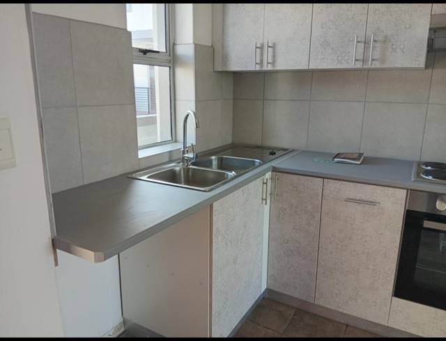2 BEDROOM PROPERTY TO RENT IN UITZICHT